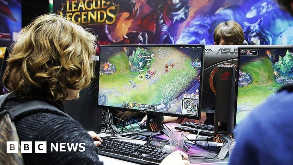 Shortcuts Abolished solo League of Legends: Iran players say US sanctions have blocked the game -  BBC News