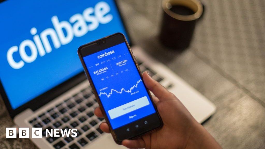 Coinbase users fear hacking after erroneous emails