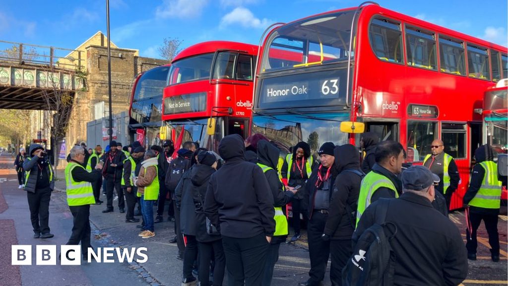 London bus strikes: Abellio drivers accept pay rise
