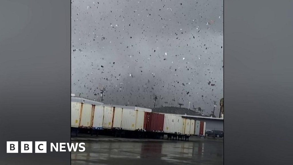 Rare tornado hits Los Angeles area
