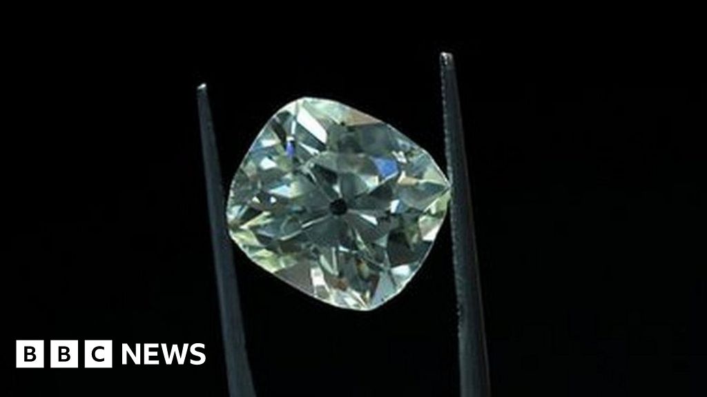 Ukraine war: Russian diamonds set for ban under new EU sanctions