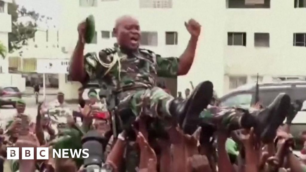 ガボンのクーデター指導者、ブライス・オリグウェ・ンゲマ将軍を新指導者に任命