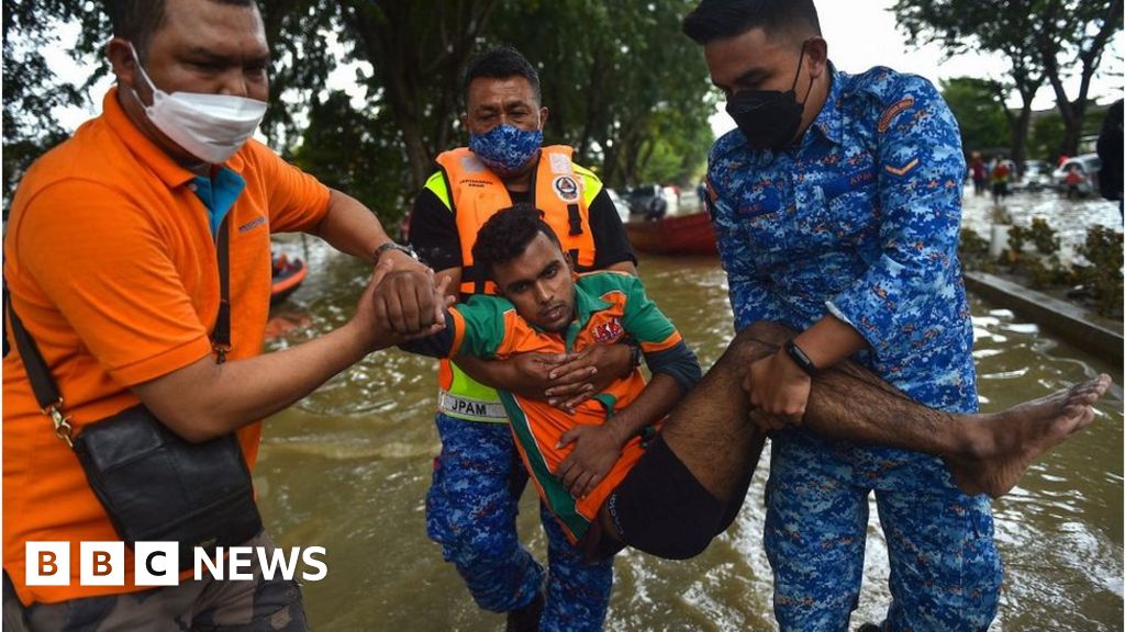 Malaysia: Death toll rises after massive floods