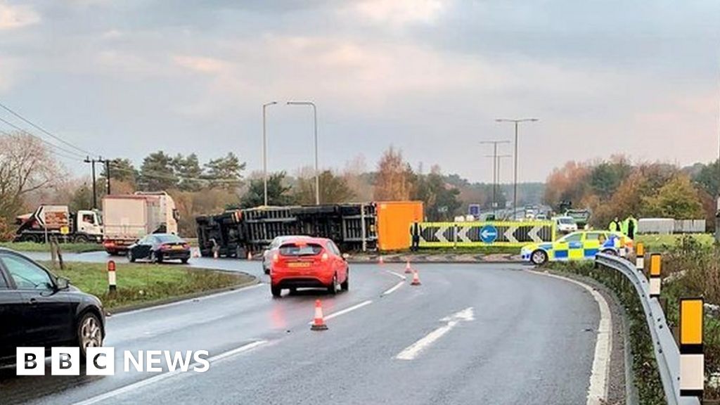 Thetford lorry crash Drivers caught taking mobile photos BBC News