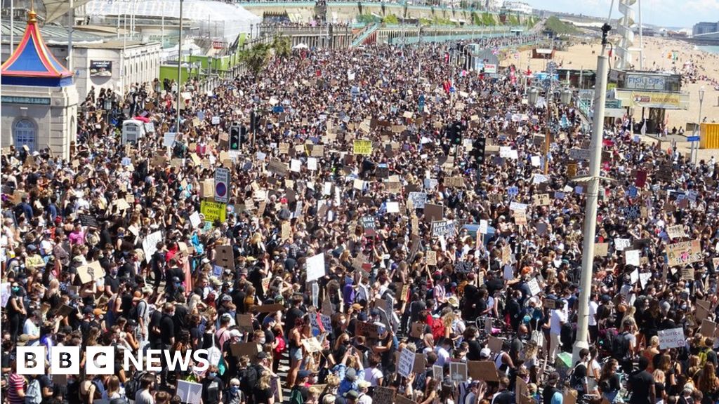 Black Lives Matter Brighton Protest Attended By Thousands Bbc News