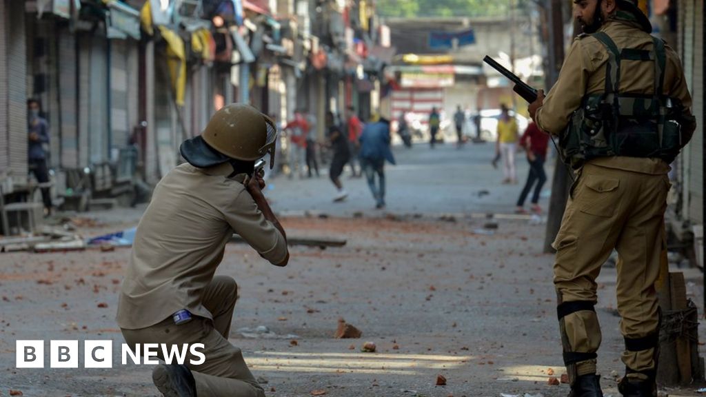 Kashmir Protests Over Burhan Wani Leave 36 Dead Bbc News 