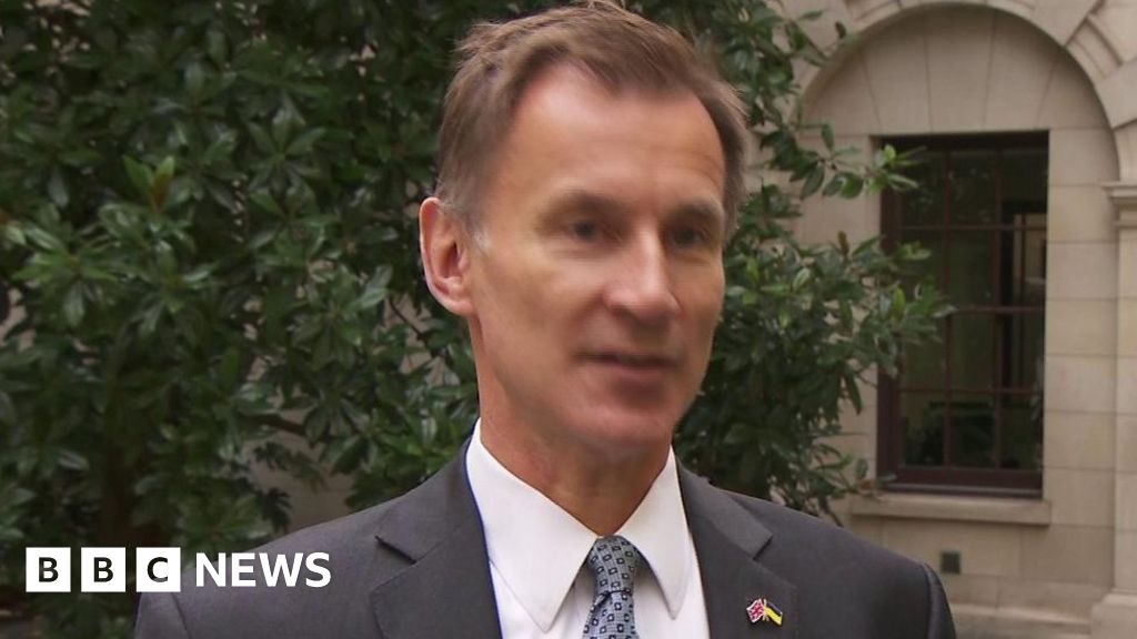 Jeremy Hunt will present Autumn Statement on November 17