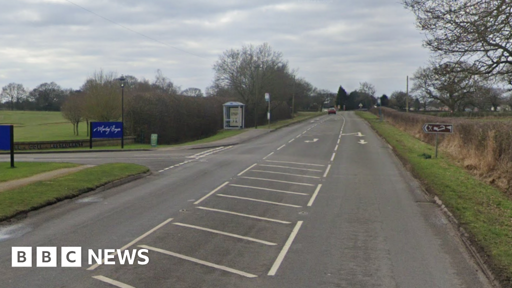 Morley: Arrest After Pedestrian Fatally Struck By Car - BBC News