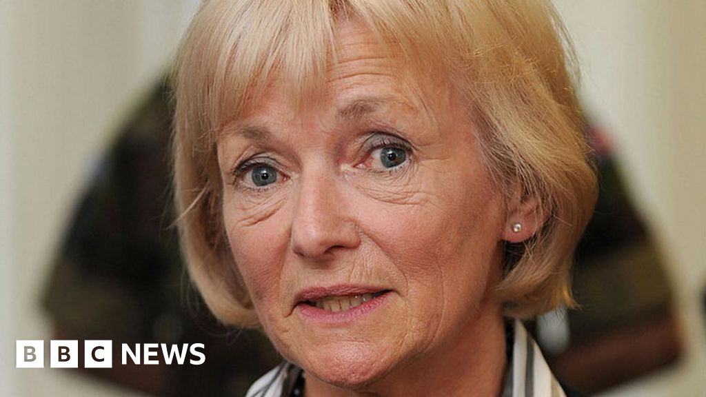 Glenys Kinnock: Former minister and campaigner dies aged 79