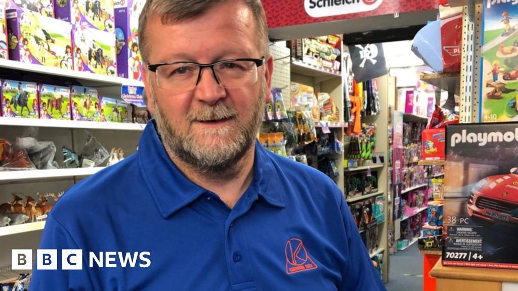 Felixstowe: Port strikes could hit toy industry, say retailers