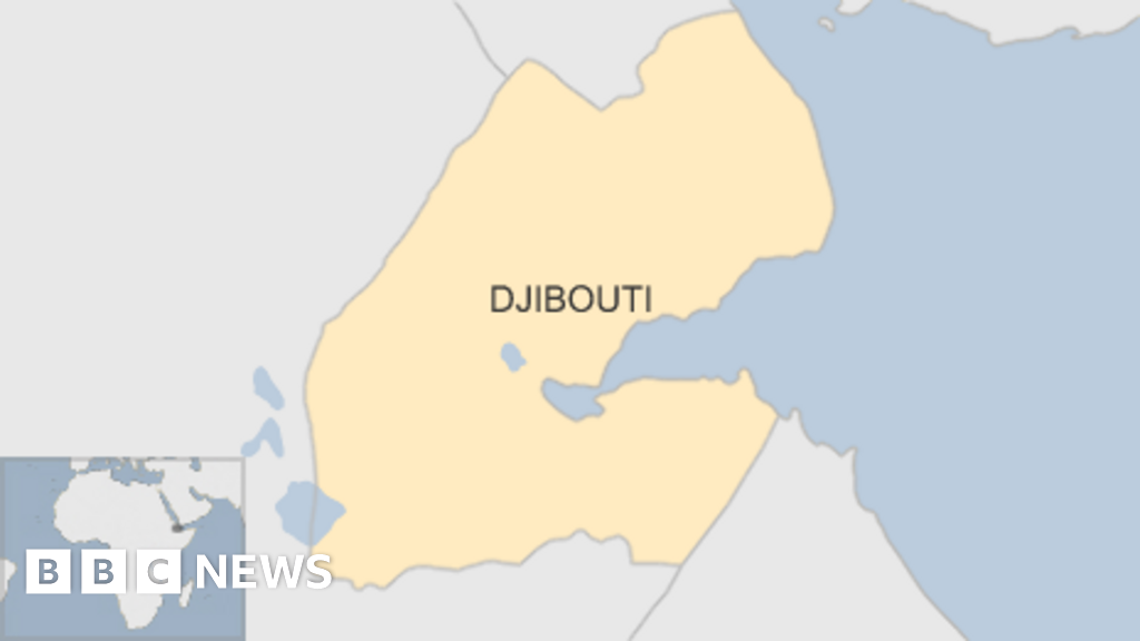 Djibouti expels BBC reporters ahead of presidential vote - BBC News