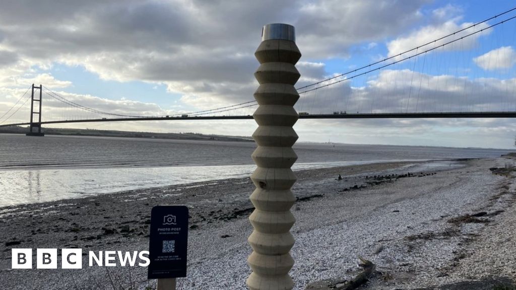 Photopost trail installed along banks of Humber estuary at Hessle 