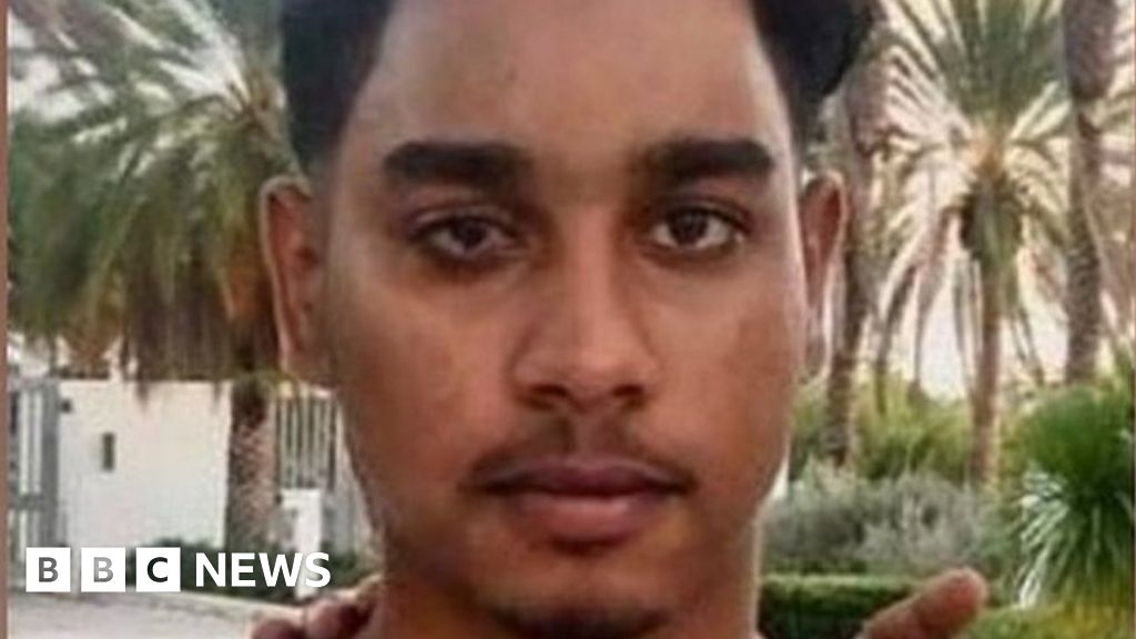 Wolverhampton: Two boys, 12, arrested over stab murder of man