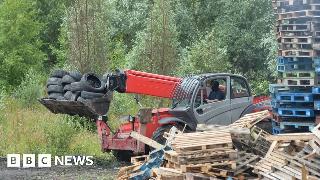 Ni Paper Review A Necessary Haircut And Bonfire Preparation c News