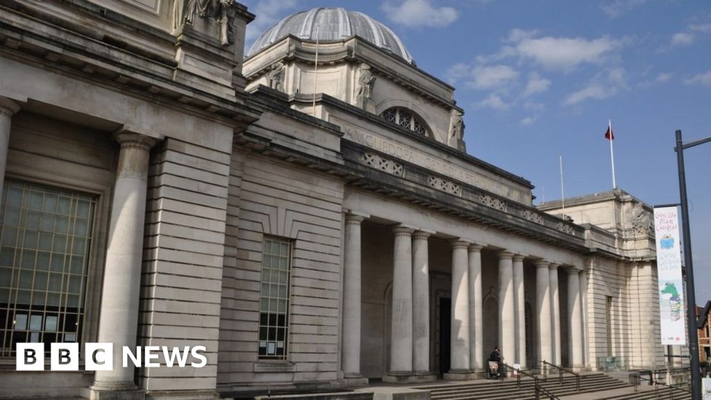 National Museums of Wales are missing almost 2,000 objects