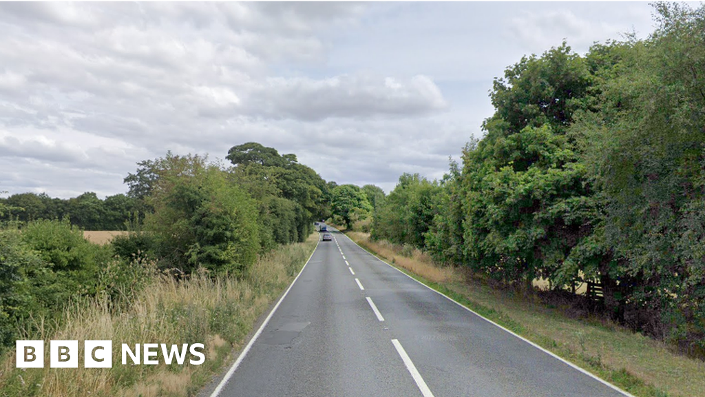 A40 crash Gloucestershire road closed after serious collision