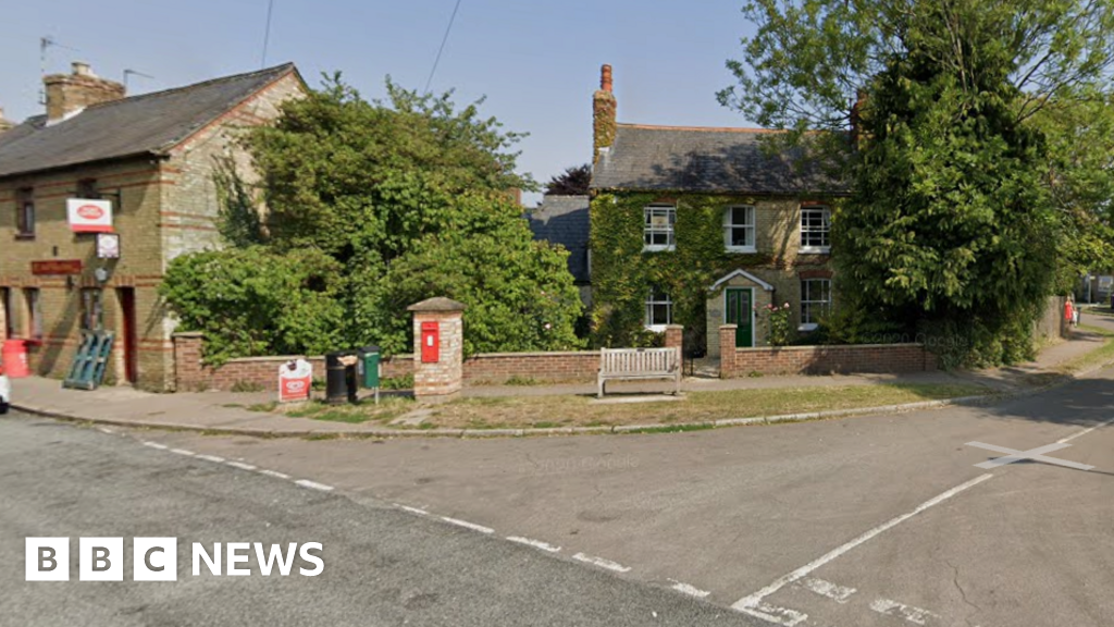 Luton dadof13 robbed Pirton post office of £300 with toy gun