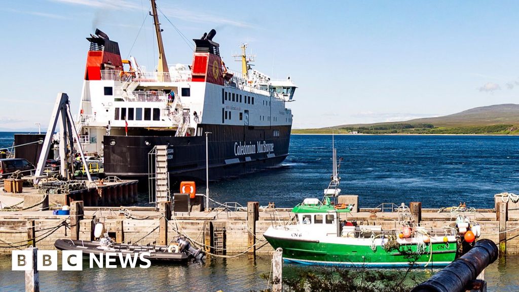 CalMac contract for west coast ferries extended by year – BBC News