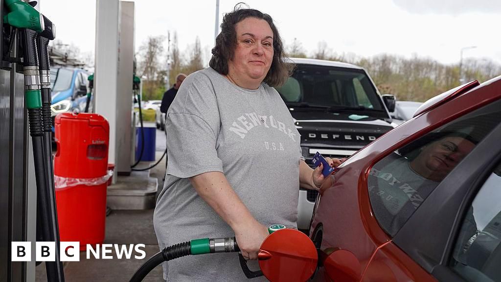 Oil rises above $115 and Asia stocks slide as Iran war escalates