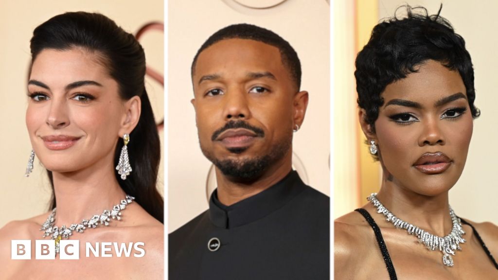 Timothée Chalamet, Michael B Jordan appear on Oscars red carpet thumbnail