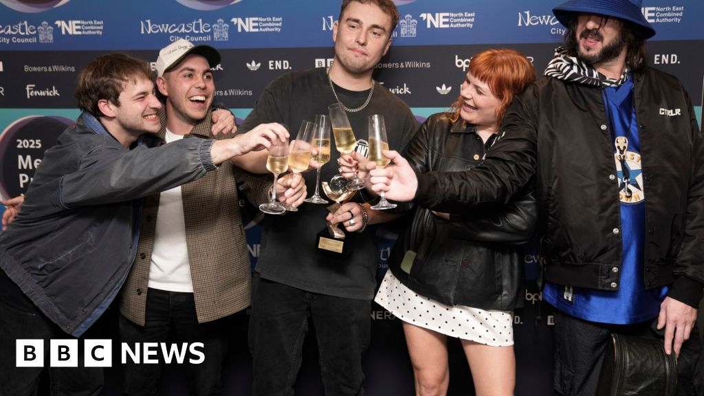Sam Fender wins 2025 Mercury Prize for album of the year