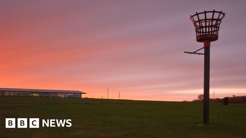 National Trust makes Uturn on Dunstable DDay beacon