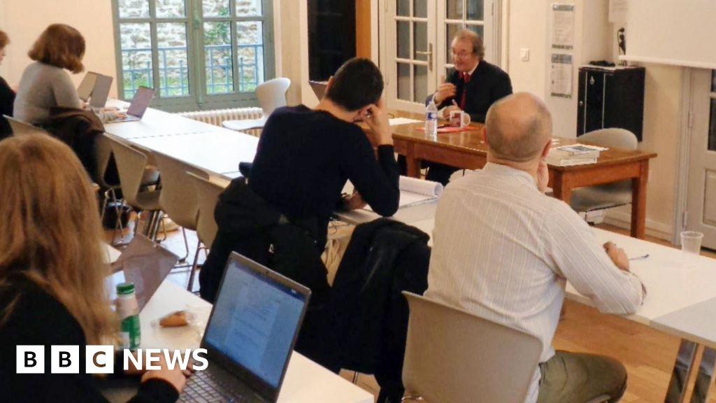 The French university where spies go for training thumbnail