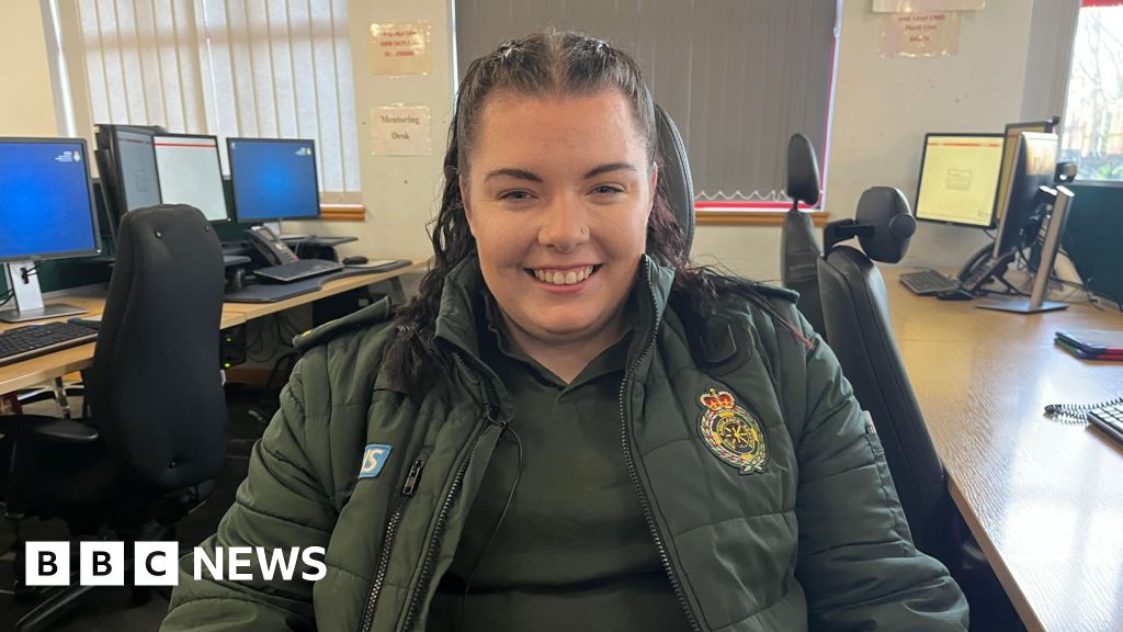 Mental health service helping South West paramedics at work