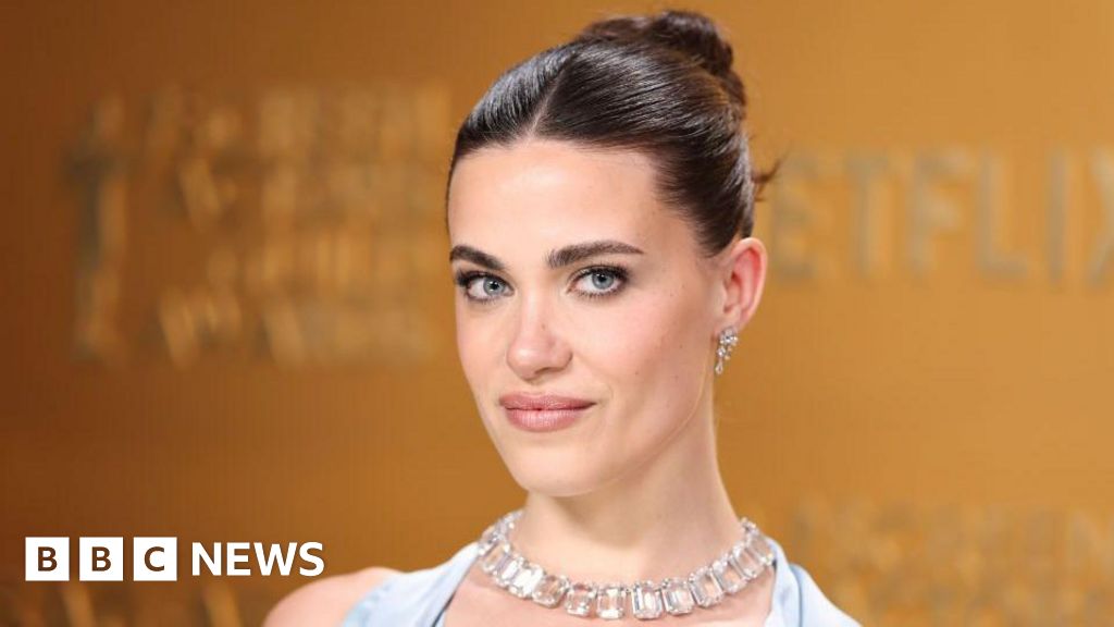 Bridgerton actress tells BBC she's agoraphobic after phone theft that went viral