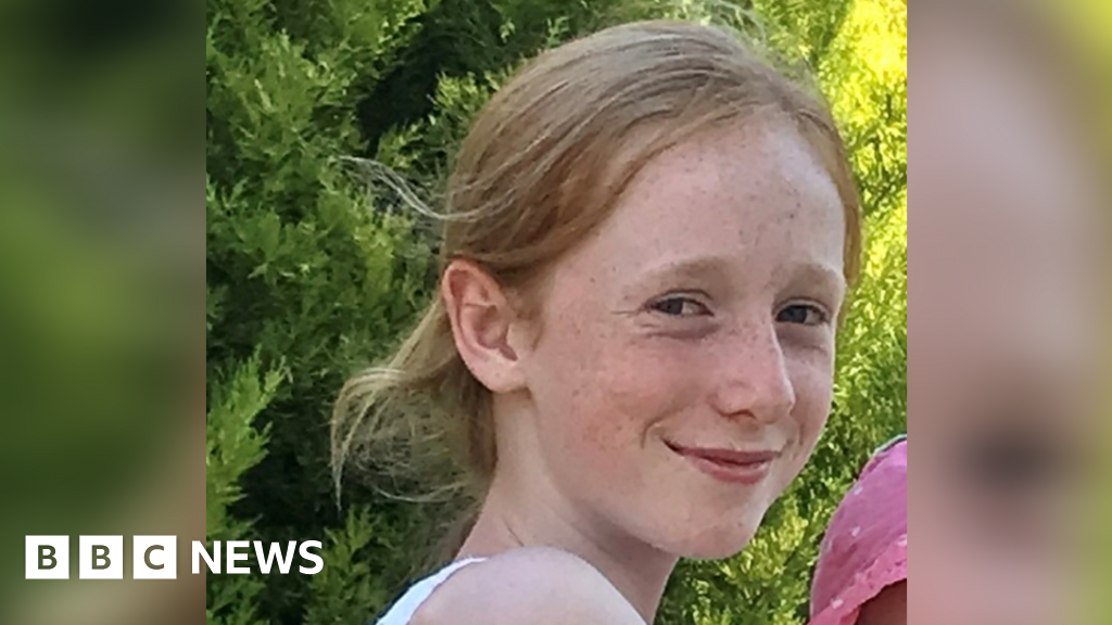 Girl died after hospital's staff failure, jury told