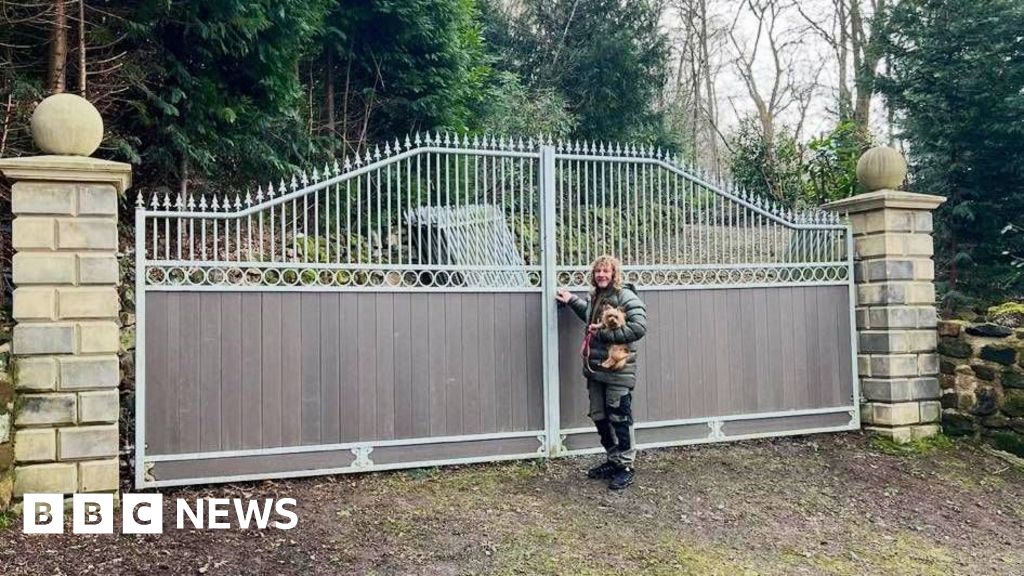 Shock as huge gates stolen in rural Little Eaton