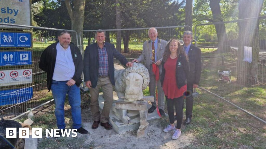 Steinlöwens sculpture gets the facelifting to fit Twin Steinlöwens sculpture gets the facelifting to fit Twin