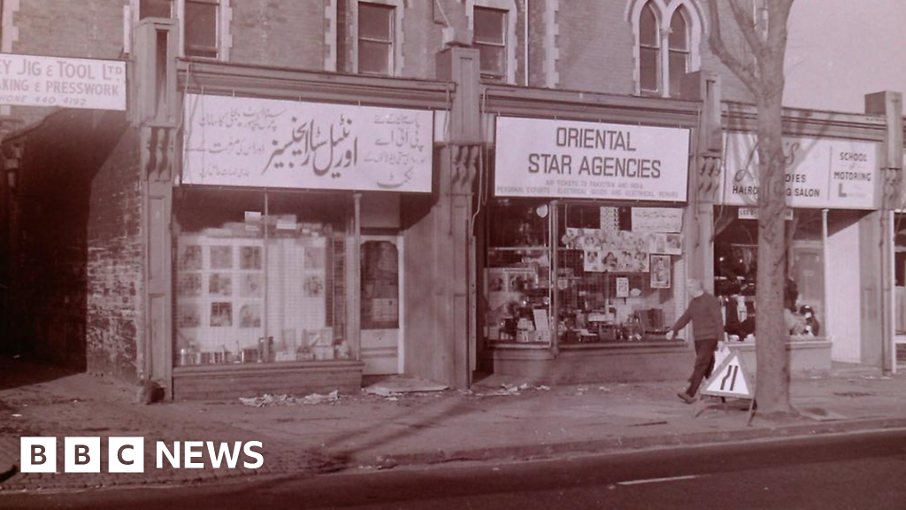 Universal acquires South Asian music label