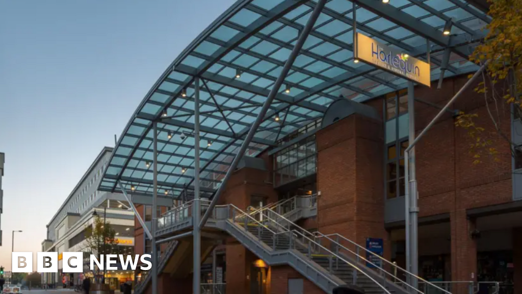 Greens' concern over opening date for Redhill Raac closure theatre