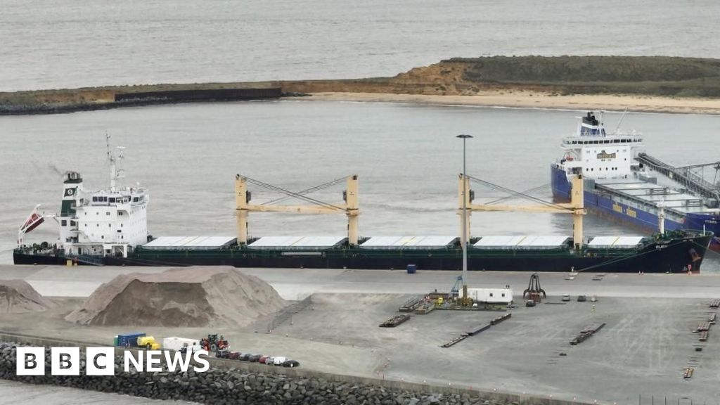 MV Ruby Returns After Contaminated Cargo Dumped