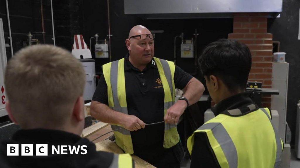 bbc.co.uk - Richard Price - School holiday construction classes for Stoke-on-Trent teenagers