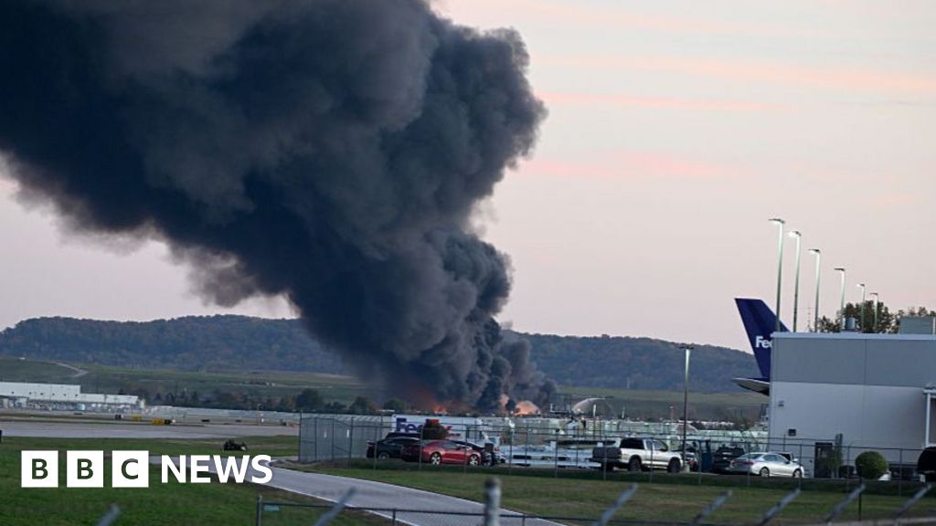 What we know about deadly Kentucky cargo plane crash