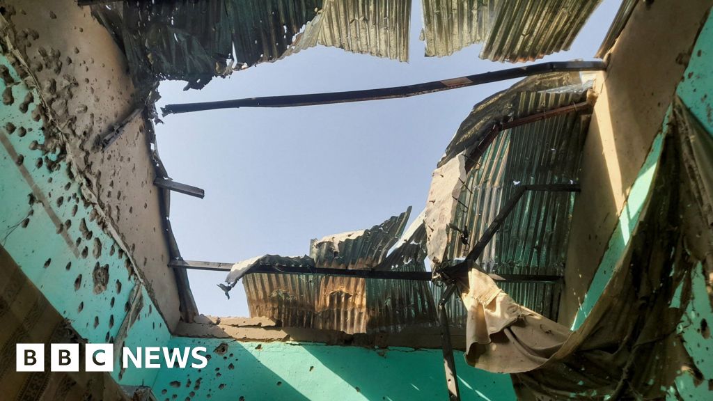 مقتل 13 شخصًا بقصف استهدف مستشفى في مدينة محاصرة بالسودان — وفق ما أفادت به بي بي سي