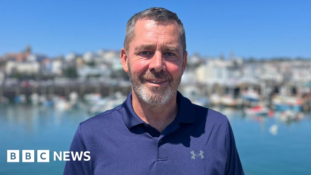 bbc.co.uk - Georgina Barnes - Deputy calls for States of Guernsey to 'get house in order' before GST launch