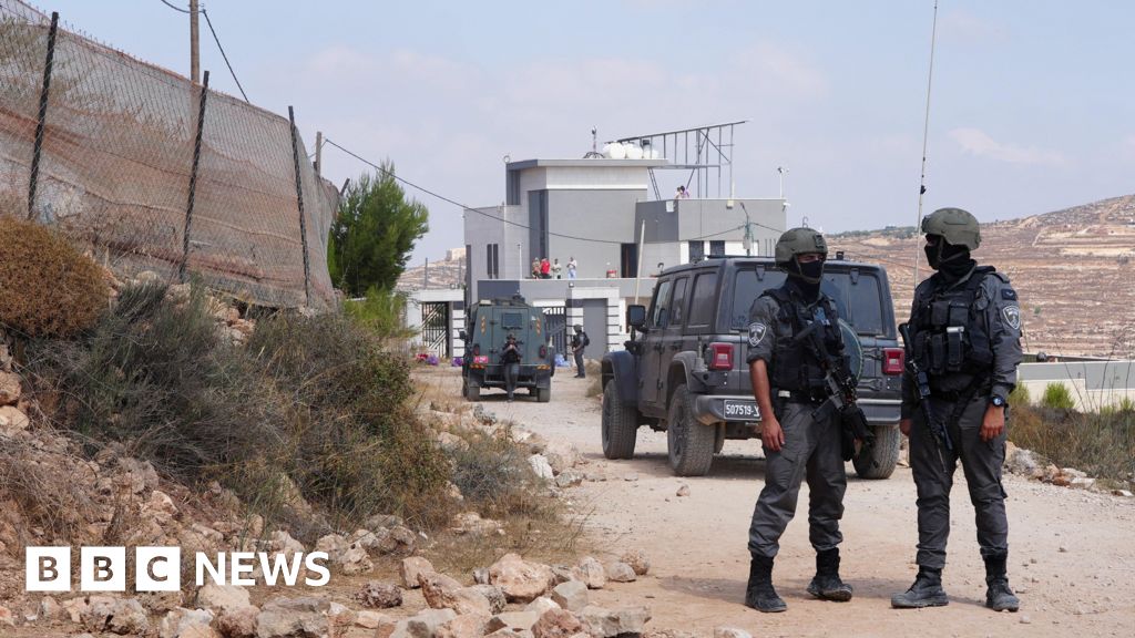 Activists try to deliver aid to Palestinians besieged by settlers