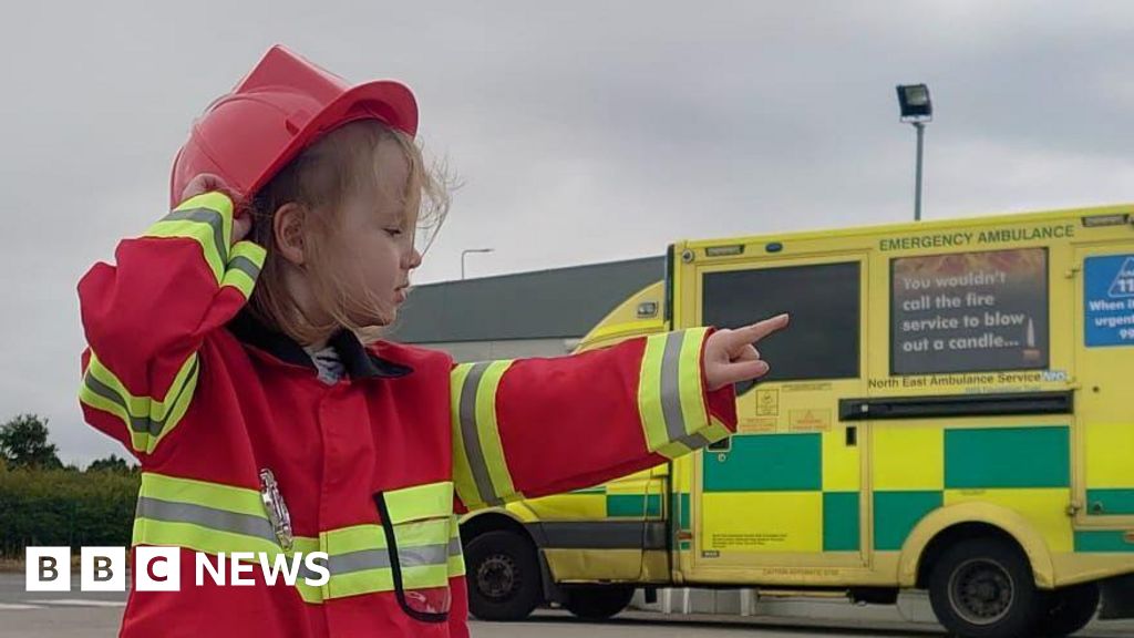 Burnopfield heart transplant girl lives firefighter dream - BBC News