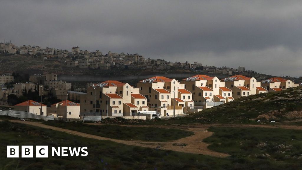 Video shows Israeli settler trying to take over Palestinian house, Occupied East Jerusalem News