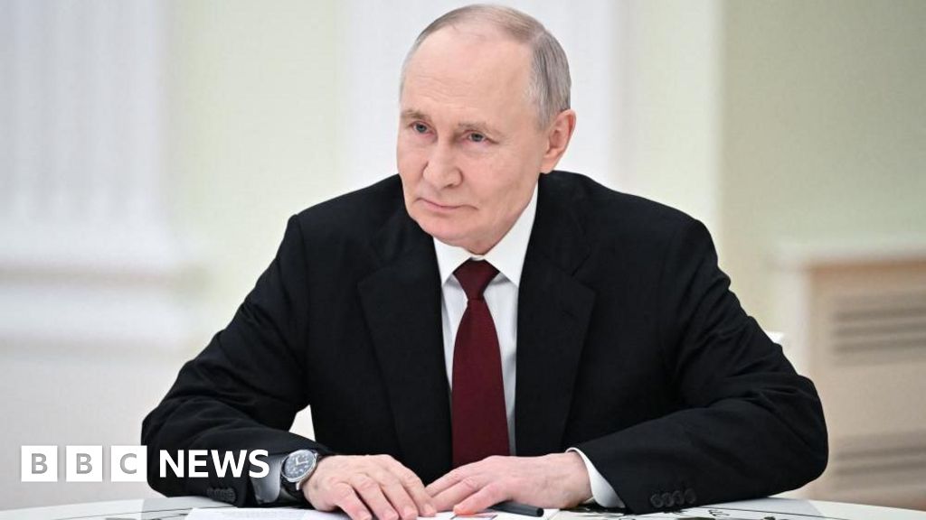 Steve Rosenberg: Vladimir Putin can afford to sit back and watch events unfold