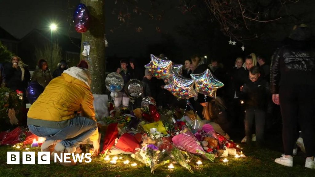 Community near Solihull gathers for vigil after icy lake deaths