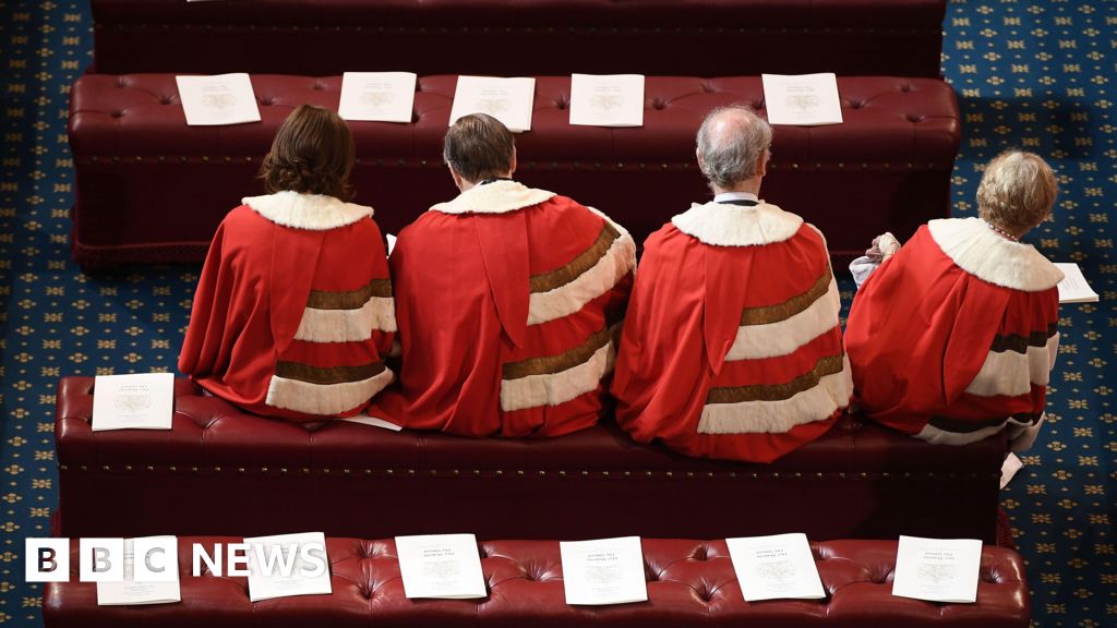 Hereditary peers' last hurrah as 700-year-old system abolished