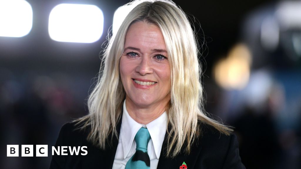 Edith Bowman's suitcase containing ashes 'stolen'