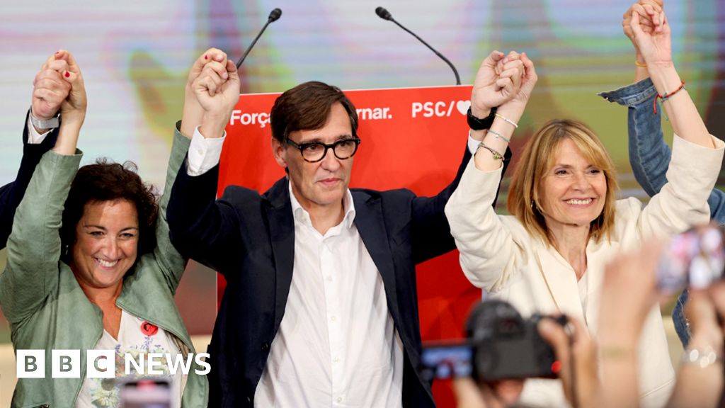 España Los socialistas ganan los votos catalanes mientras los separatistas pierden terreno