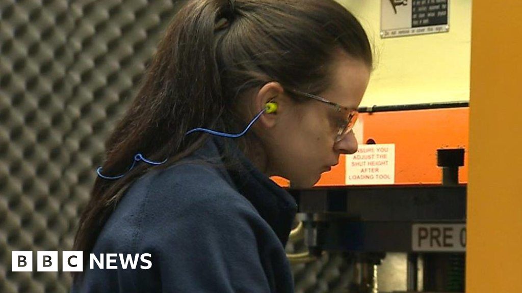 Brecon firm GSM Automotive on economic 'uncertainty' - BBC News