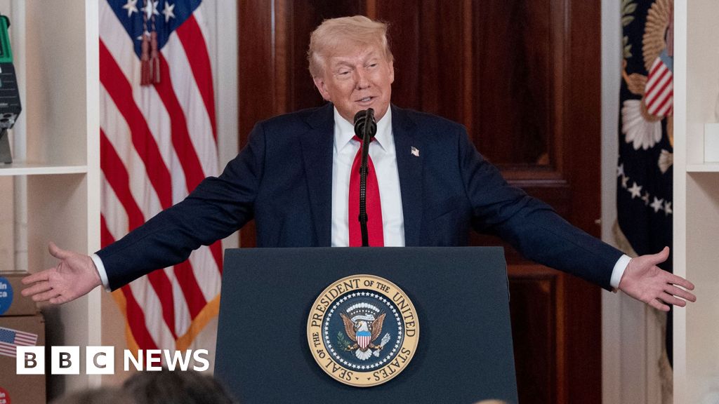 Trump tells business chiefs he needs 'little bit of time' as US economy shrinks