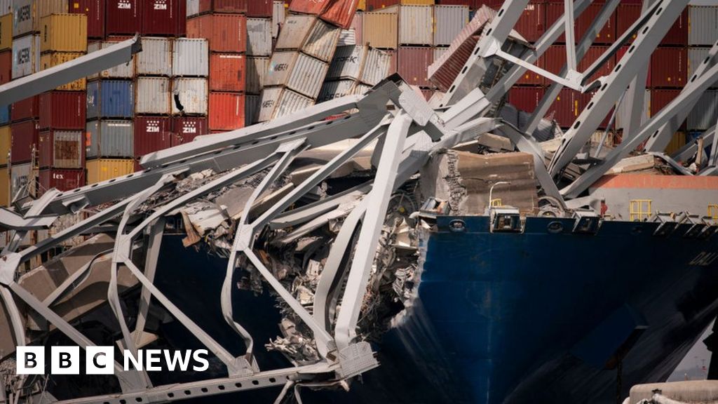 US bridge collapse may hit insurance loss record